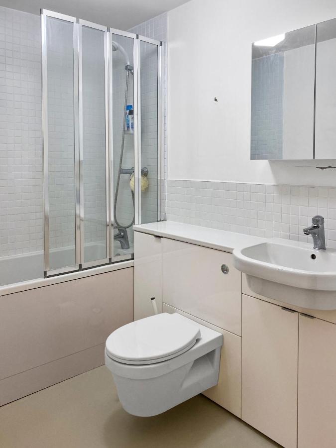 Rare 1-Bed Church Converted Apartment In 런던 외부 사진