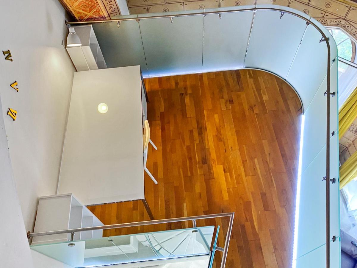 Rare 1-Bed Church Converted Apartment In 런던 외부 사진